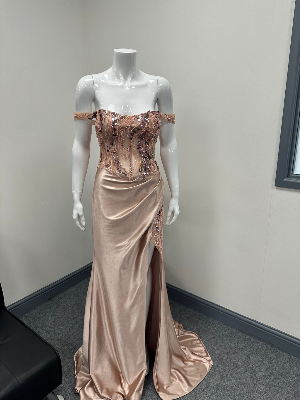Blush Pink Sequinned Ballgown, Cruise, Special Event Prom Dress RRP £645 we sell at £199