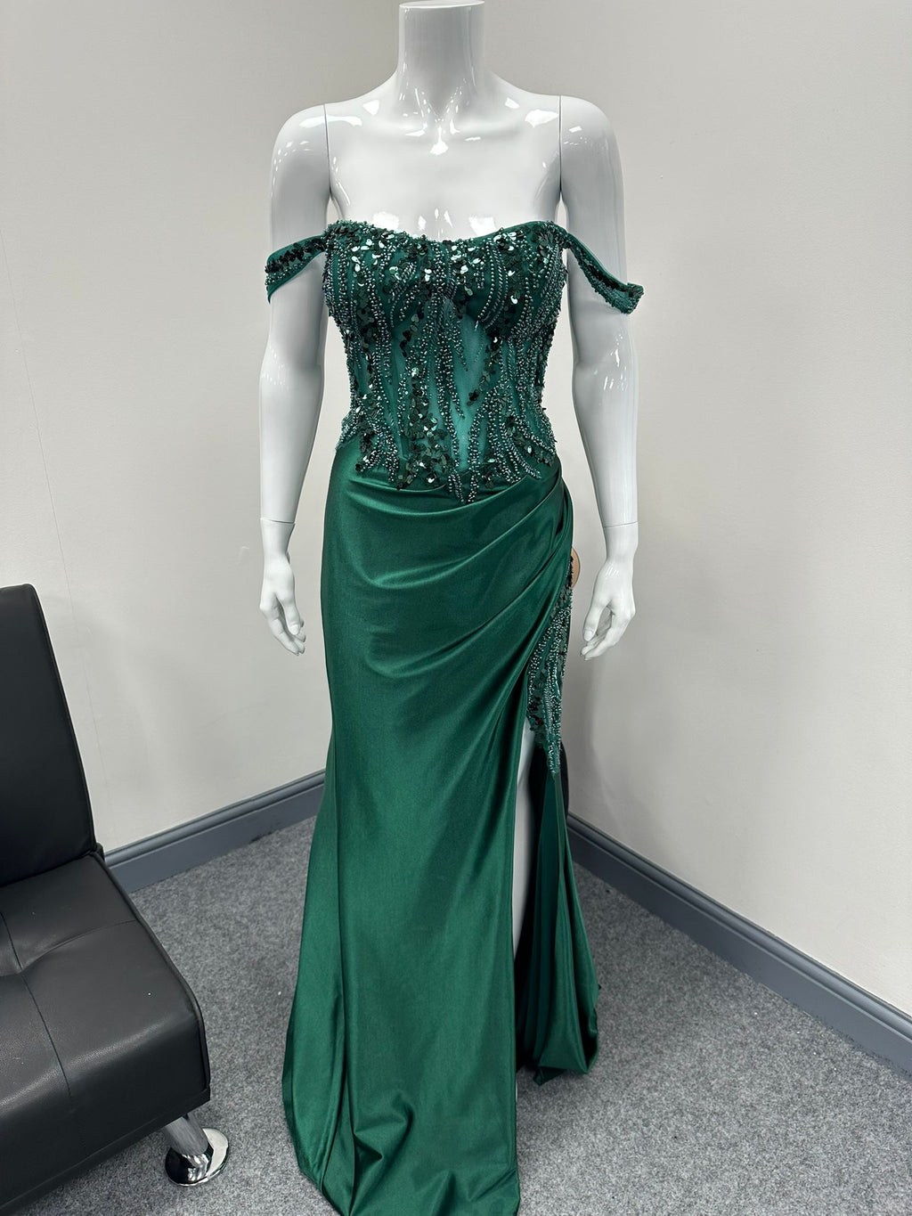 Dark Green Sequinned Ballgown, Cruise, Special Occasion,  Prom Dress RRP £645 we sell at £199